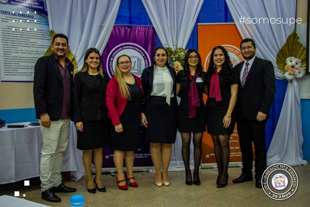 Presentación de trabajo final de grado Ingeniería Comercial UPE